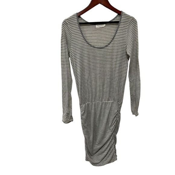 Velvet by Graham & Spencer Drop Waist Long Sleeve Super Soft Knee-Length Dress S - Picture 1 of 11